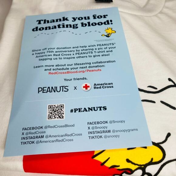 NEW w/ bag PEANUTS x American Red Cross SNOOPY - Joe Cool - Woodstock XL Shirt - Picture 4 of 5